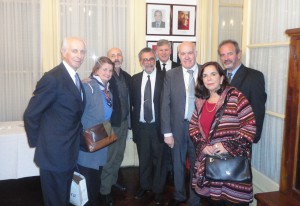 Patricia Coto con Rafael Felipe Oteriño, César Cantoni, Jorge Anagnostópulos, José Luis Moure, María Elena Aramburú, Horacio Castillo, hijo, en 2015.
